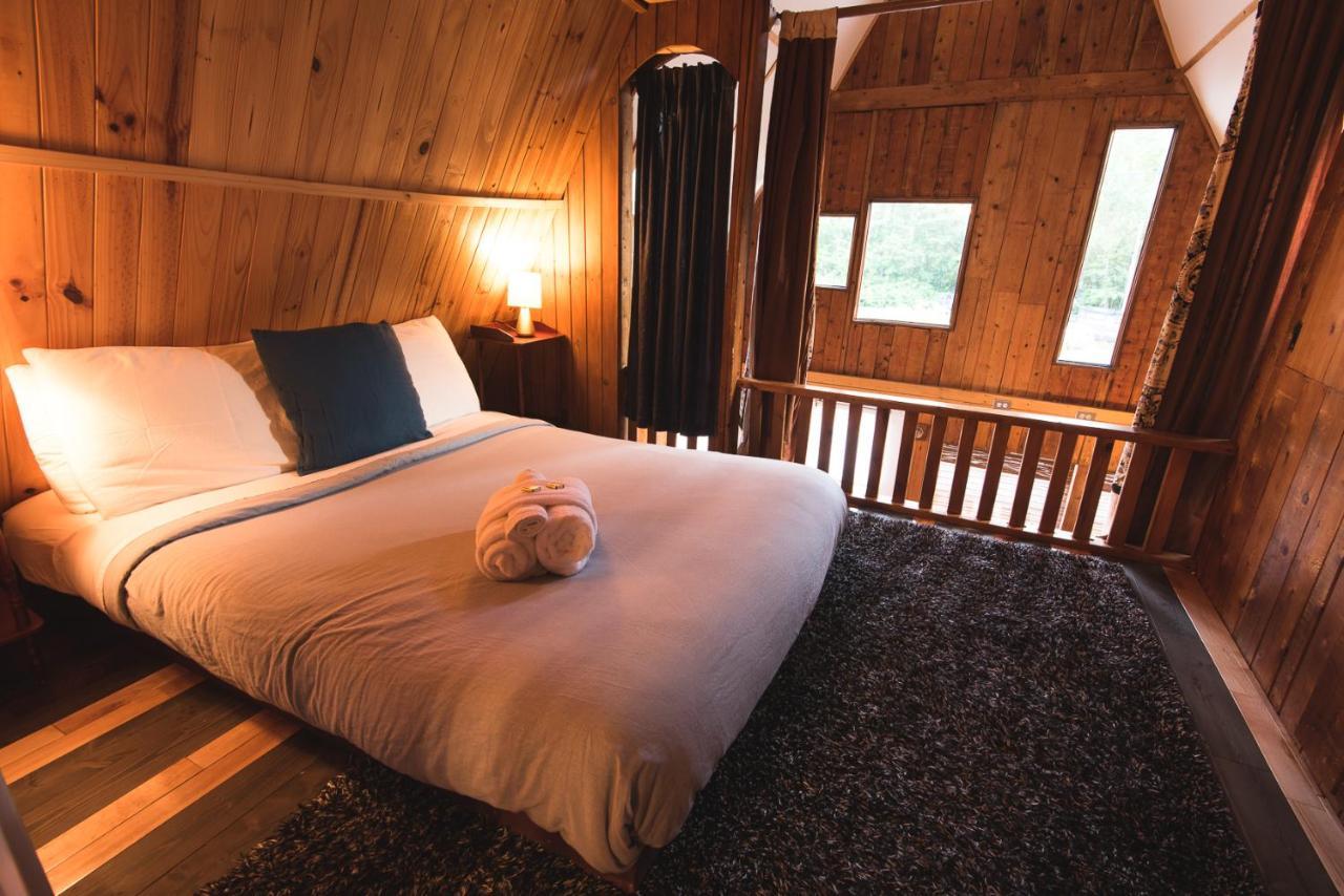 Au Sommet Du Fjord Hostel Sacre-Coeur ภายนอก รูปภาพ
