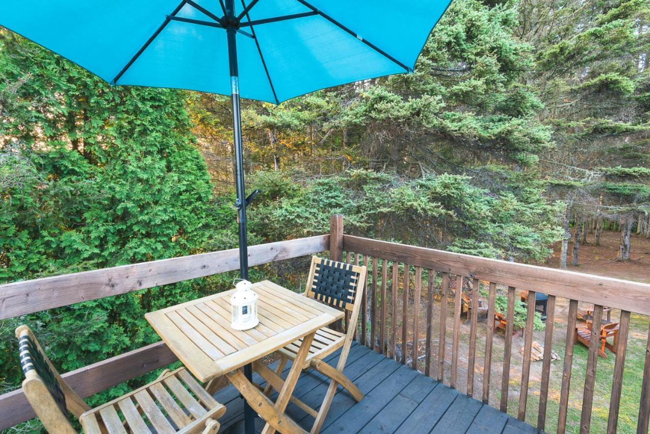 Au Sommet Du Fjord Hostel Sacre-Coeur ภายนอก รูปภาพ