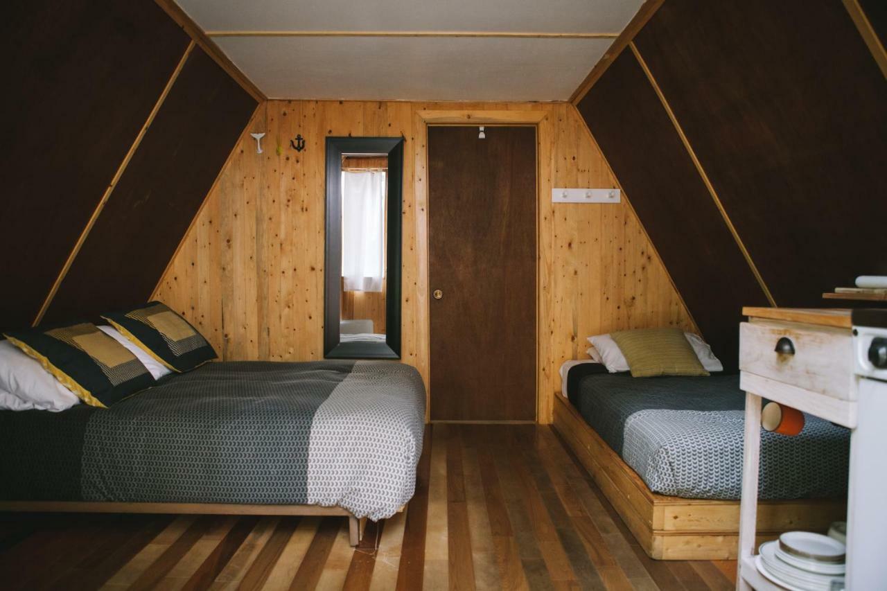 Au Sommet Du Fjord Hostel Sacre-Coeur ภายนอก รูปภาพ