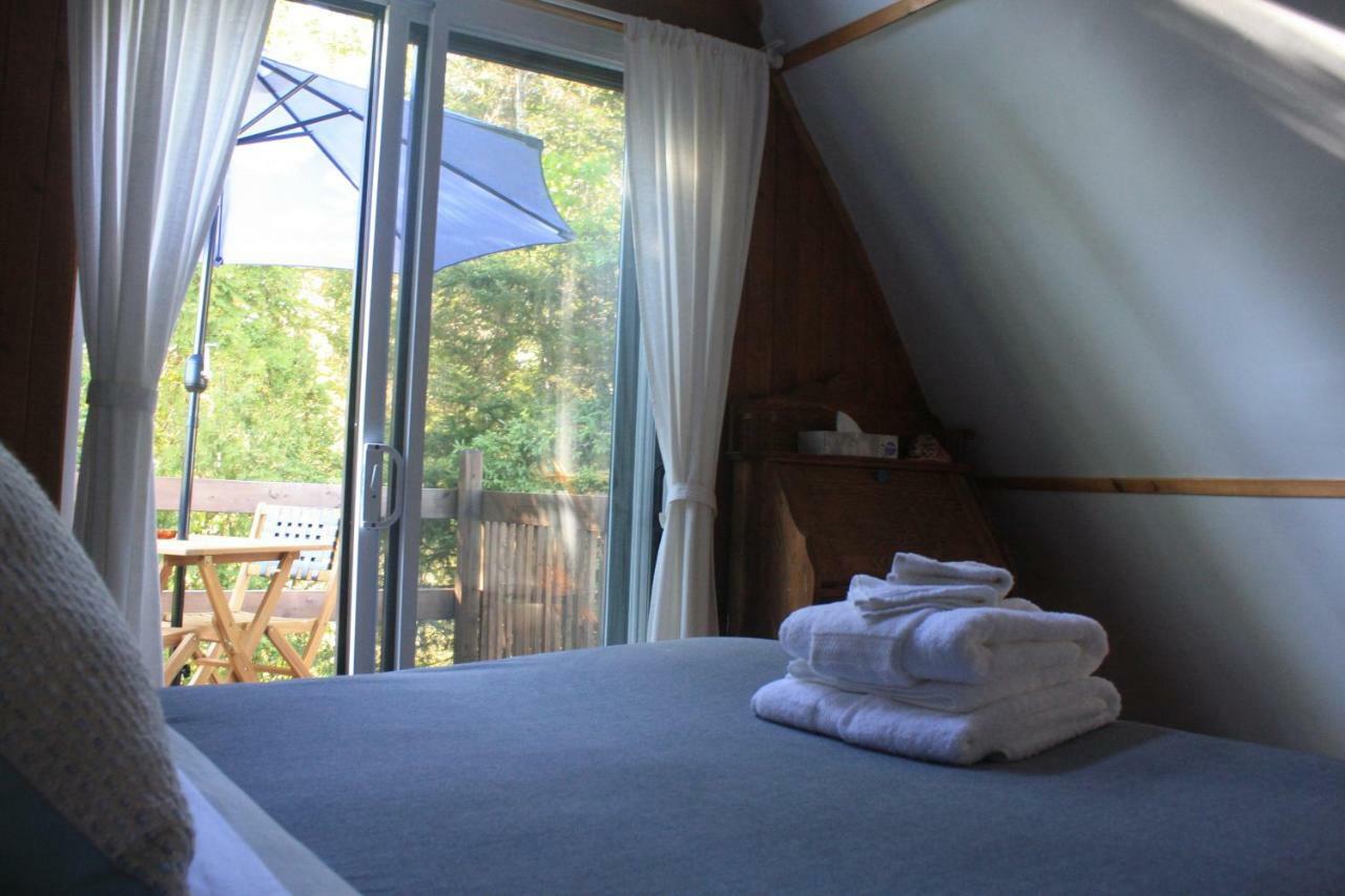 Au Sommet Du Fjord Hostel Sacre-Coeur ภายนอก รูปภาพ